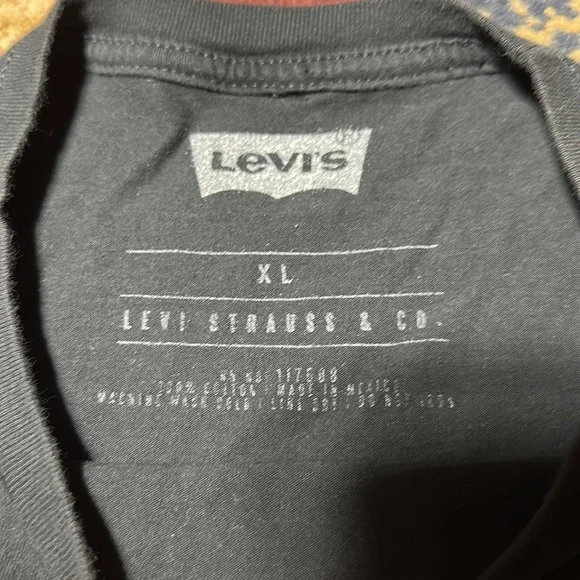 Mens Levi’s t shirt - Picture 3 of 4